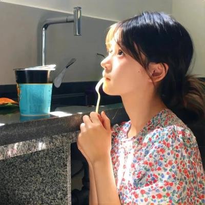 小胸维妮的幸福旅程